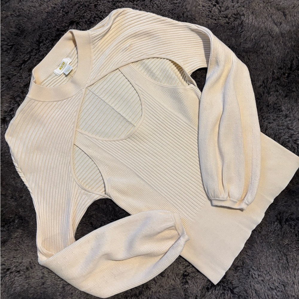 Abercrombie and Finche tank top sweater style